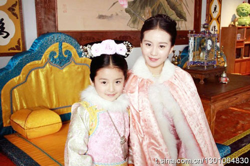 Sao nhí Trung Quốc khoe nhan sắc ở tuổi 17