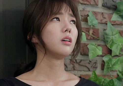 Làm "trâu ngựa" cho nhà chồng suốt 25 năm, đến khi chửa đứa thứ 3 lại bị xúc phạm nặng nề, vợ "bật" lại khiến mẹ chồng cũng phải "choáng váng"