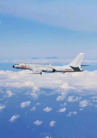 Máy bay Xian H-6 của Trung Quốc đang là xương sống của lực lượng ném bom chiến lược của nước này.