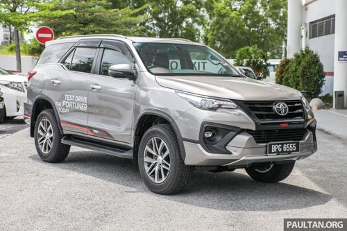 10. Toyota Fortuner (doanh số: 23.150 chiếc).