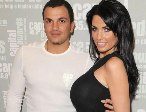 Nghiện thẩm mỹ, mỹ nhân Anh phải bán nhẫn đính hôn vì phá sản