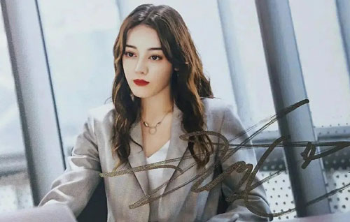 Khoảnh khắc Địch Lệ Nhiệt Ba đẹp như nữ thần trong "Định chế tình yêu cao cấp" lại làm fan rung rinh