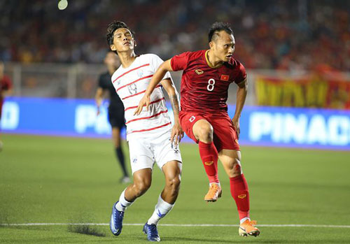 U22 Việt Nam được HLV Park Hang Seo "thưởng nóng" sau trận thắng Campuchia