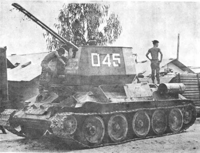 Viet Nam tung cai bien xe tang T-34 thanh… phao phong khong tu hanh-Hinh-4