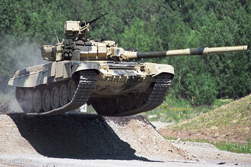 “Nghiến răng” mua bản quyền xe tăng T-90S, Ấn Độ tốn bao nhiêu tiền cho Nga?