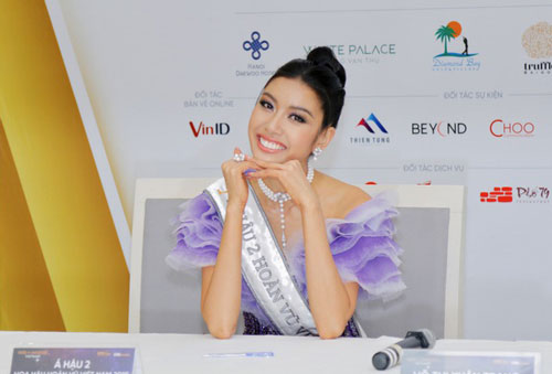 Vụt mất danh hiệu cao nhất, Thúy Vân vẫn làm điều này với Tân Hoa hậu và Á hậu 1