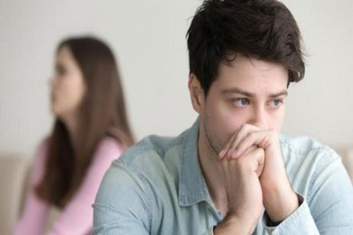 Thất vọng vì vợ tôi “chắc lép” khi cho anh chồng vay tiền