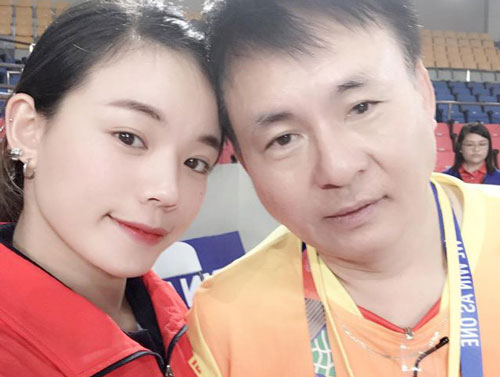 VĐV cử tạ giành HCV SEA Games sở hữu nét đẹp tựa hot girl, "hút" dân mạng