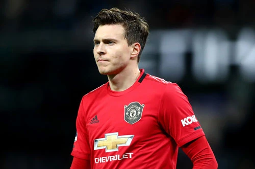 Hậu vệ: Victor Lindelof (M.U).