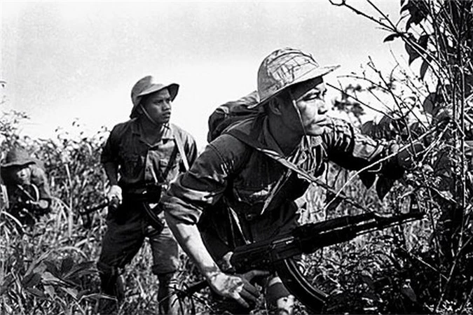 Diem lai loat vu khi da tro thanh bieu tuong cua nguoi linh bo doi Cu Ho-Hinh-5