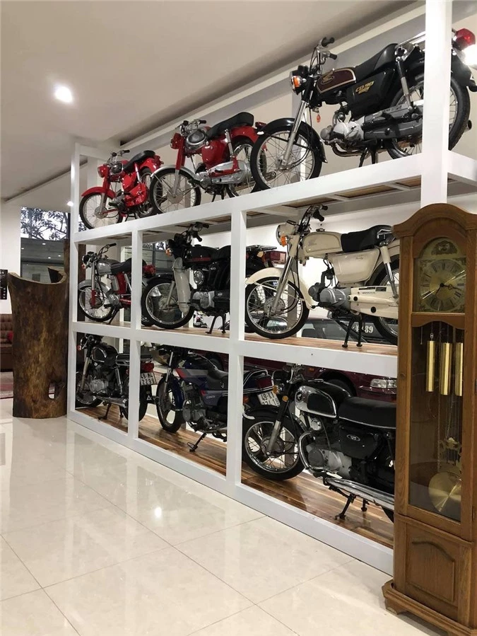 Nhà sưu tập dày công săn lùng những chiếc xe máy