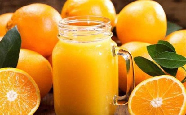 Những cấm kỵ độc kinh hoàng khi uống nước cam không phải ai cũng biết-2