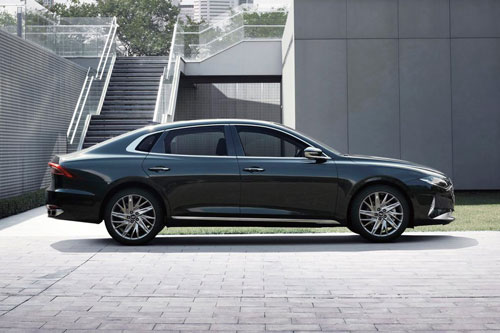 Chi tiết sedan hạng sang vừa được Hyundai trình làng, giá gần 800 triệu