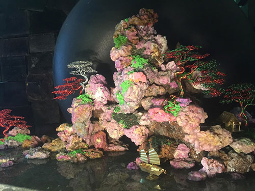 Tiểu cảnh non bộ làm từ đá quý "độc nhất vô nhị", cứ làm ra là bán hết