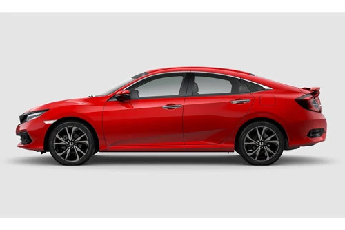 10. Honda Civic (doanh số: 23.676 chiếc).