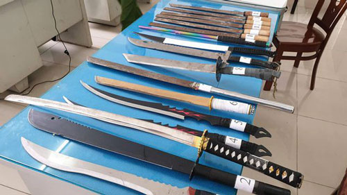 Báo động tình trạng hỗn chiến bằng hàng “nóng” ở TPHCM