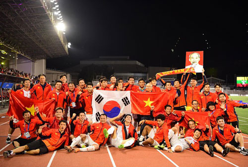 Thủ tướng gặp mặt, mời cơm chúc mừng đội tuyển U22 Việt Nam