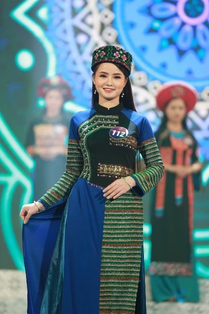 Người đẹp xứ Mường thứ 3 được trao cho thí sinh Bùi Thị Sao Mai
