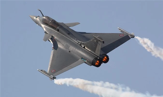 Co Rafale, Khong quan An Do quay sang che bai Su-35 Nga tham te-Hinh-13