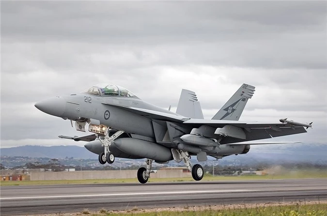 Tiem kich EA-18G Australia no tung, My tu choi boi thuong?-Hinh-23