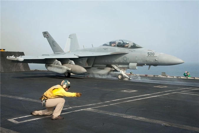 Tiem kich EA-18G Australia no tung, My tu choi boi thuong?-Hinh-3