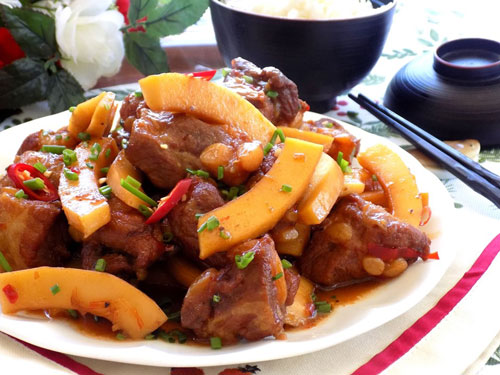 Trời lạnh rồi, trổ tài làm món sườn non kho dừa ngon tuyệt cú mèo