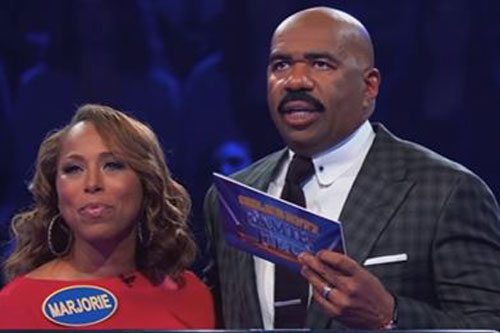 Cái gì bay khi sinh ra, nằm khi sống và chạy khi chết?