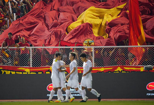 CĐV Thái Lan: "Đẳng cấp Việt Nam đã bỏ xa chúng ta"