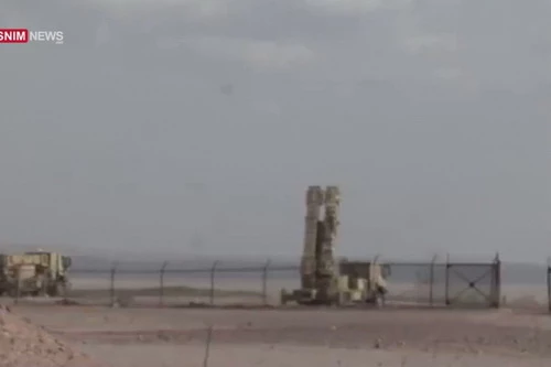 Iran đã đưa tên lửa phòng không của mình tới căn cứ sân bay quân sự T4 trên đất Syria. Ảnh: Al Masdar News.