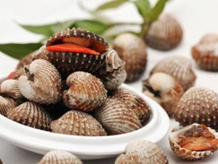 Chăm ăn những thực phẩm này, không lo tóc rụng, bạc sớm