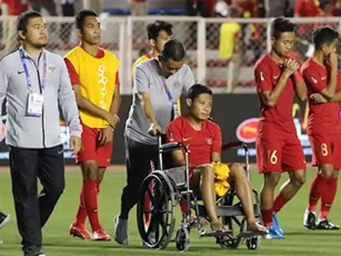 Evan Dimas: "Va chạm trong bóng đá là bình thường, tôi không giận Văn Hậu"