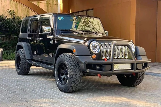 Can canh Jeep Wrangler Unlimited gan 2,9 ty tai Ha Noi