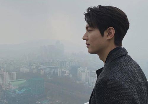 Lee Min Ho lại khiến dân tình "khóc lên khóc xuống" vì khí chất tổng tài và nhan sắc xuất thần với loạt ảnh trên tầng thượng
