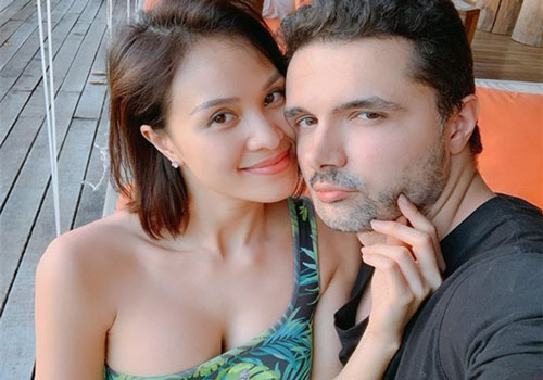 2 chú rể Tây điển trai, giàu có gây sốt showbiz Việt năm 2019 là ai?