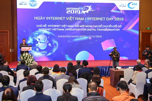 Internet Day 2019: Nhận diện trở ngại, thách thức và sáng kiến thúc đẩy chuyển đổi số Việt Nam