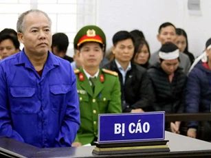 Hà Nội: Bị tuyên án tử, kẻ gây thảm án ở Đan Phượng ngã quỵ trước tòa