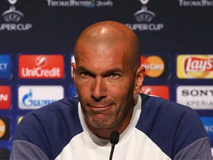 HLV Zidane đe dọa Liverpool trước lễ bốc thăm vòng 1/8 Champions League