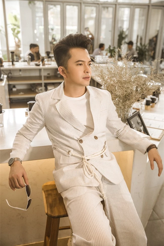Nam Cường chi tiền khủng sang tận Mỹ để làm MV kể chuyện yêu đương - Ảnh 5. Nam Cường chi tiền khủng sang tận Mỹ để làm MV kể chuyện yêu đương - Ảnh 5.