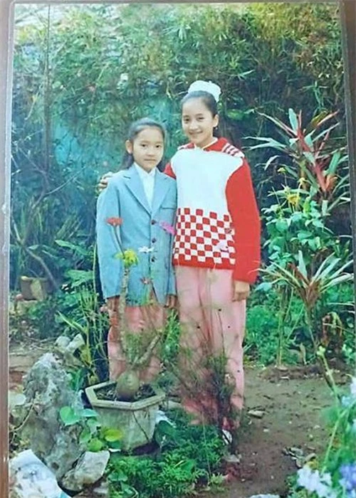 Ngỡ ngàng ảnh ngày nhỏ, chưa nổi tiếng của vợ chồng Phan Hiển - Khánh Thi - Hình 9 Ngo ngang anh ngay nho, chua noi tieng cua vo chong Phan Hien - Khanh Thi-Hinh-9