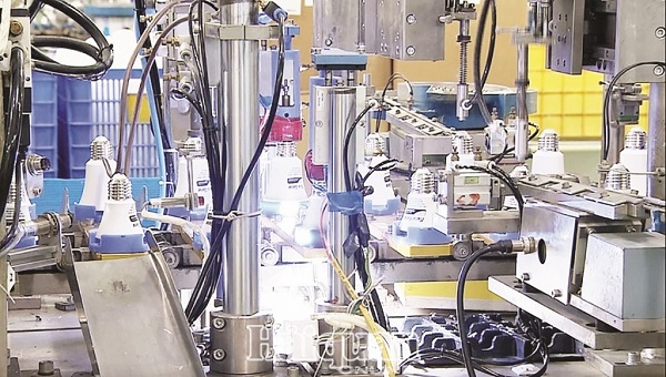 Xuất khẩu 11 tháng năm 2019: Doanh nghiệp trong nước tiếp tục là điểm sáng 