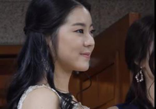 CLIP: 'Góc nghiêng thần thánh' của mỹ nhân người Hàn