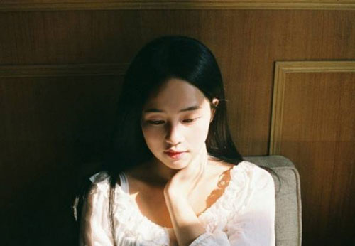 Vào khách sạn 4 tiếng chỉ để nói chuyện, bạn trai mới quen khiến tôi hoang mang