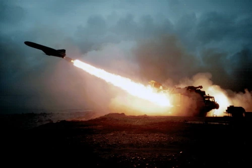 Tổ hợp tên lửa phòng thủ bờ biến 4K51 Rubezh phóng đạn P-15 Termit. Ảnh: TASS.