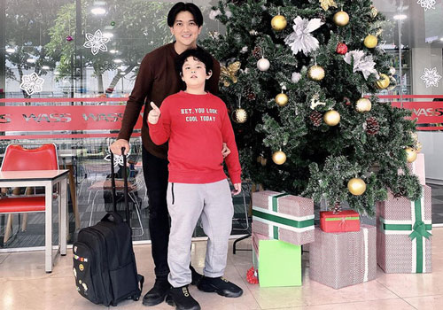 Con trai Tim - Trương Quỳnh Anh gây ngỡ ngàng với ngoại hình lớn khó tin, mới lên 8 đã cao ngang ngửa bố