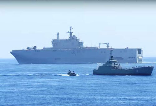 Tàu ULS Nga đánh chặn vượt trội so với Mistral