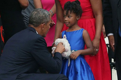 Người "trở về từ năm 2045" chỉ đích danh Tổng thống cuối cùng của Mỹ