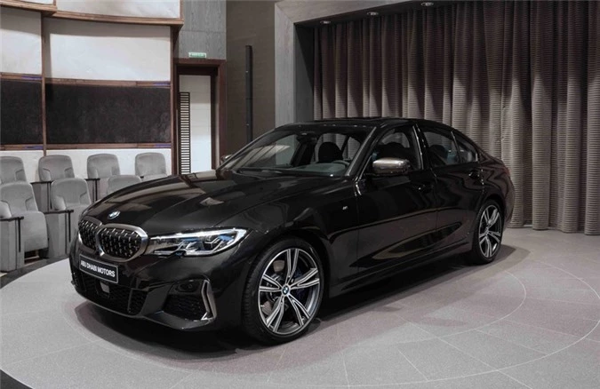 bmw m340i 2020 bi hiem hon voi mau son den kim loai hinh 2