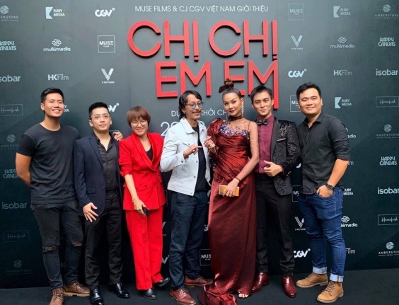 Đạo diễn Will Vũ tiết lộ về cảnh nóng của Thanh Hằng - Chi Pu trong phim Chị Chị Em Em 