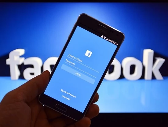 Cục Phát thanh truyền hình và Thông tin điện tử đề xuất ngăn chặn máy chủ của Facebook do thiện chí hợp tác kém.