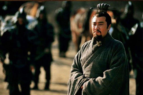 Lưu Bị là một trong những nhân vật nổi tiếng nhất thời Tam Quốc đầy biến động. Là quân chủ nhà Thục Hán, ông trở thành mục tiêu thích sát của những thế lực thù địch.